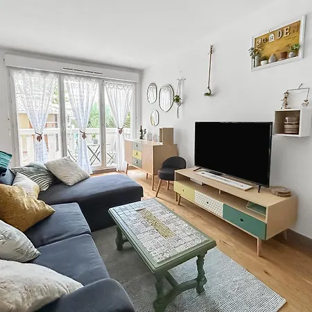 Sejour Tranquille Avec Piscine, Proche Bordeaux