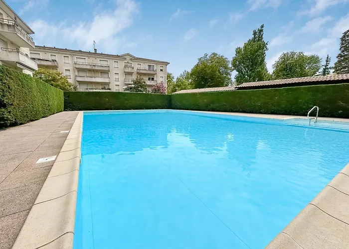 아파트 Sejour Tranquille Avec Piscine, Proche Bordeaux