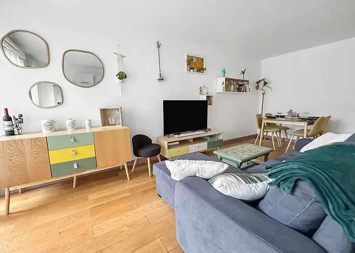 아파트 Sejour Tranquille Avec Piscine, Proche Bordeaux 블랑크포르