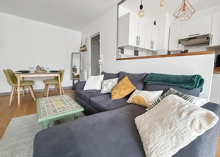 Sejour Tranquille Avec Piscine, Proche Bordeaux 아파트